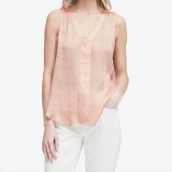 Banana Republic Tops - Banana Republic Light Pink Sleeveless Blouse